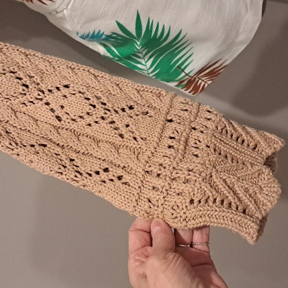 Audrey Park + Francesca's Tan Cropped Crocheted Keyhole Sweater - Picture 6 of 10